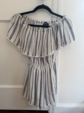 Lulu's Striped Off-Shoulder Romper in White and Navy